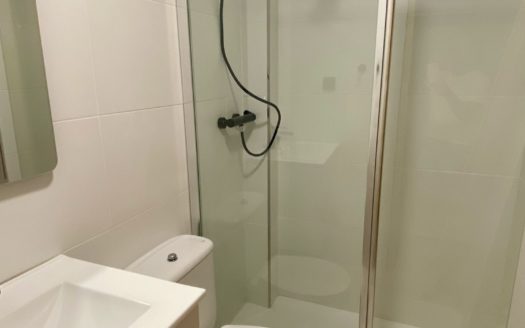 Estupendo apartamento de un dormitorio con agua incluida cerca de Recogidas