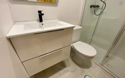 Estupendo apartamento de un dormitorio con agua incluida cerca de Recogidas