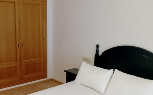 Excelente piso de 2 dormitorios con calefacción incluida junto a Acera del Darro