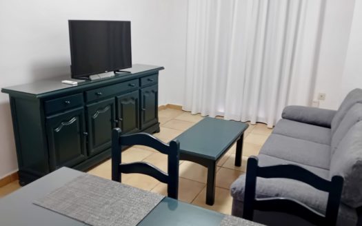 Excelente piso de 2 dormitorios con calefacción incluida junto a Acera del Darro