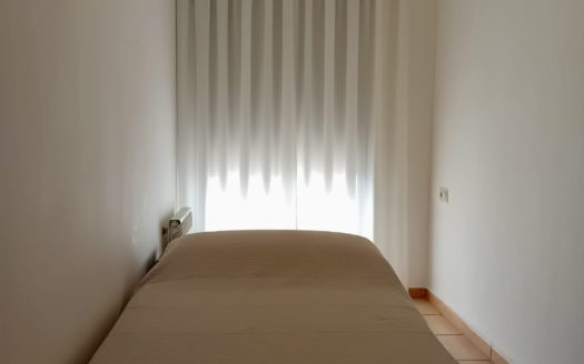 Excelente piso de 2 dormitorios con calefacción incluida junto a Acera del Darro