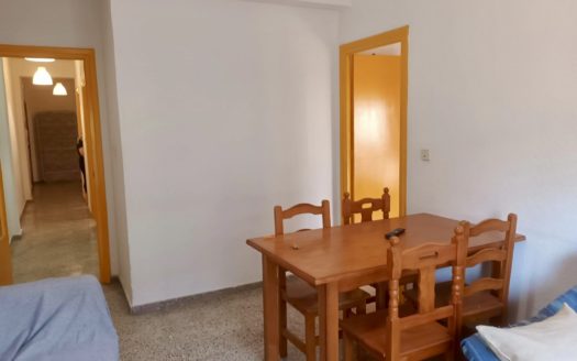 Estupendo piso de 3 dormitorios en Ancha de Capuchinos
