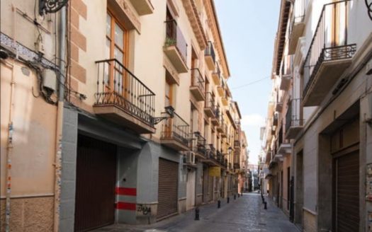 Piso de 2 dormitorios en calle Ángel con garaje junto Zara Recogidas.
