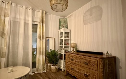 Excelente piso de 3 dormitorios con wifi incluido en Avenida Pablo Picasso