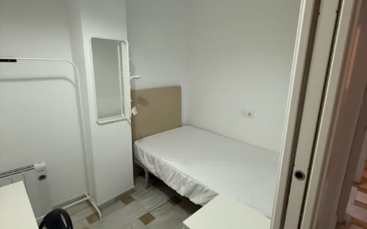 Piso de 3 dormitorios junto Gran Vía