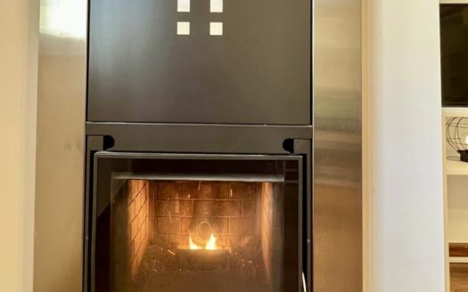 Excelente piso de 2 dormitorios y 2 baños con plaza de garaje y wifi incluidos en Armilla